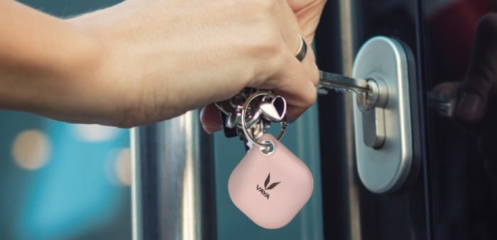 Smart Bluetooth Tracker gift for Valentine's day